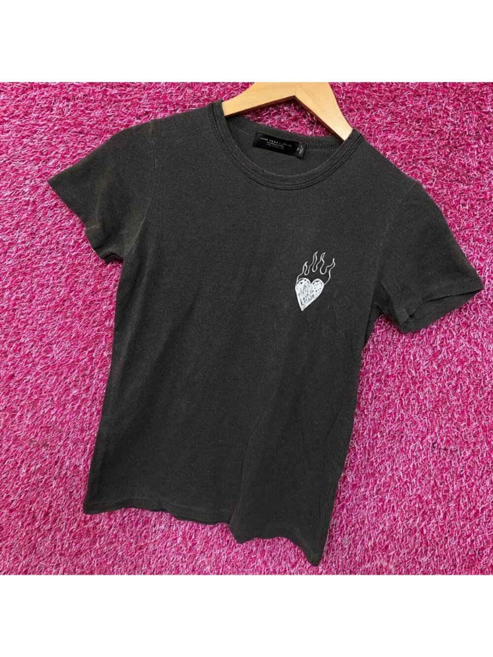 Junk Food Clothing Women's Burning Love Original Vintage Style Tee XS - Picture 3 of 4